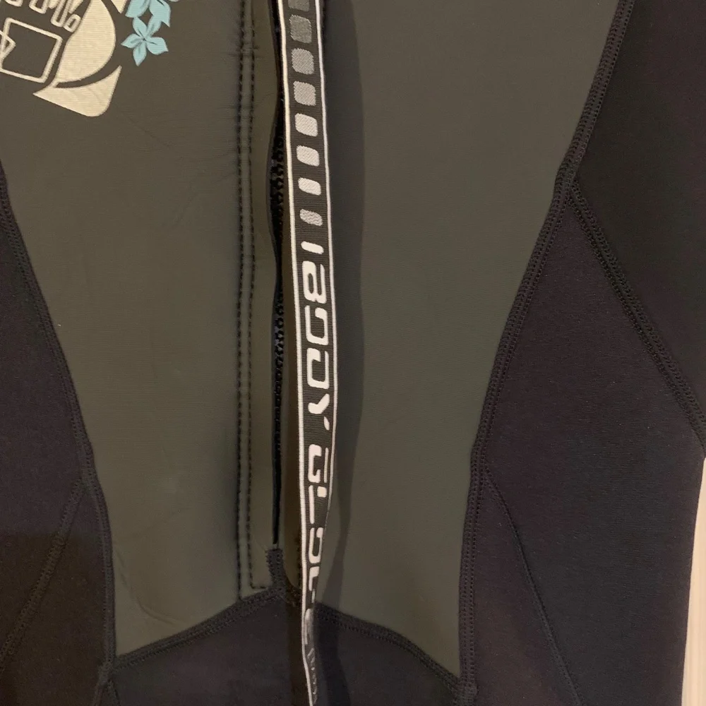 Body Glove Women’s Black/Gray Wet Suit sz 9/10